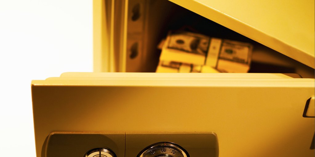 WHAT ARE THE DIFFERENT TYPES OF SAFES AVAILABLE FOR A BUSINESS?