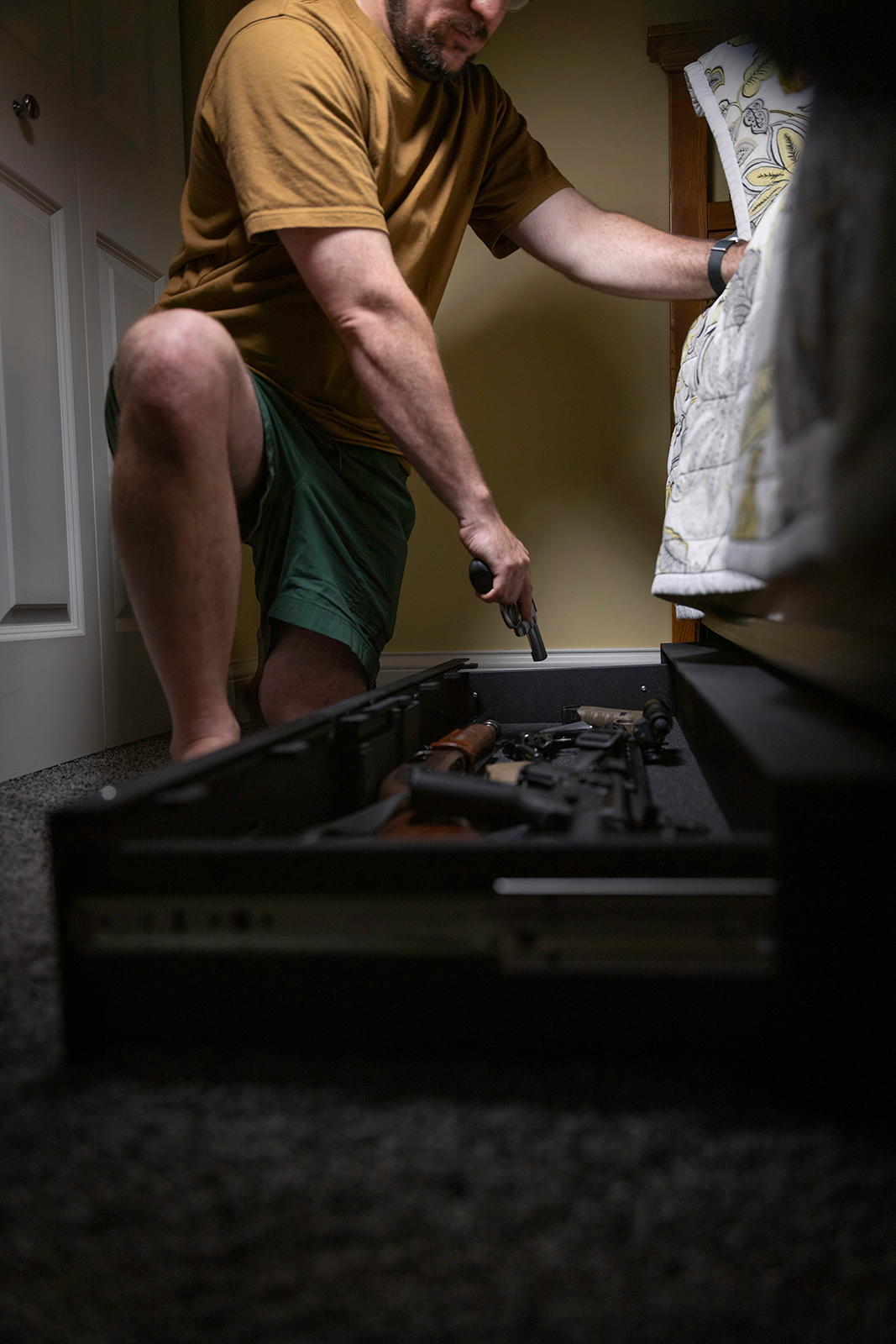 Steelhead Undercover 48X Under Bed Mechanical Safe Open & Grabbing Handgun