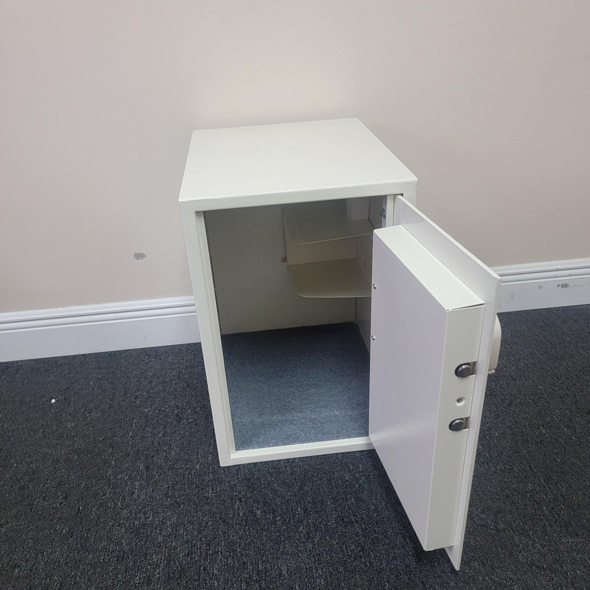 Challenger M4 Briefcase Model Tall In-Room Safe Door Open