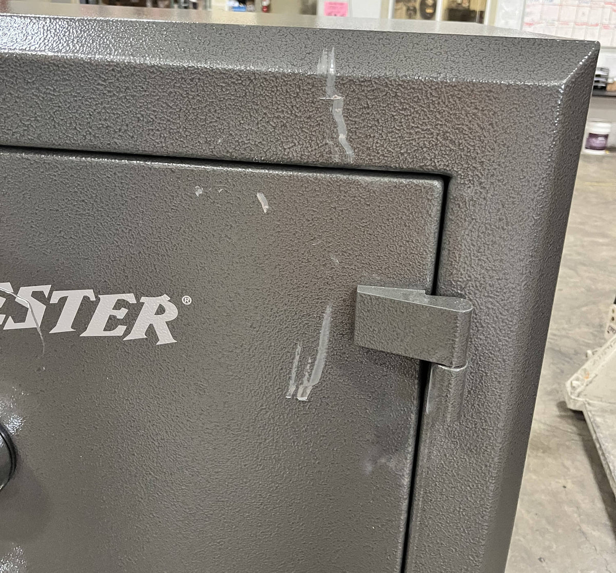 Winchester Big Daddy Gun Safe Slate Blemished #2 Scratches 2