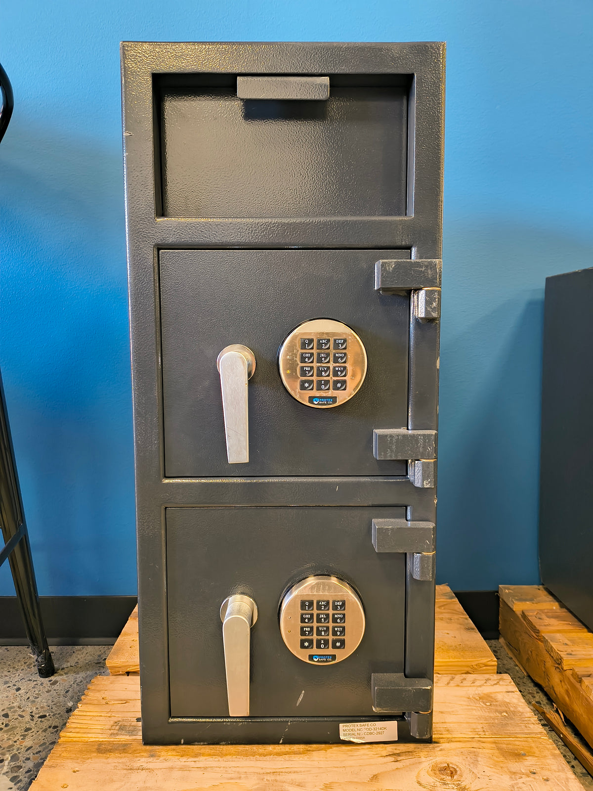 Blemished Protex FDD-3214 II front.