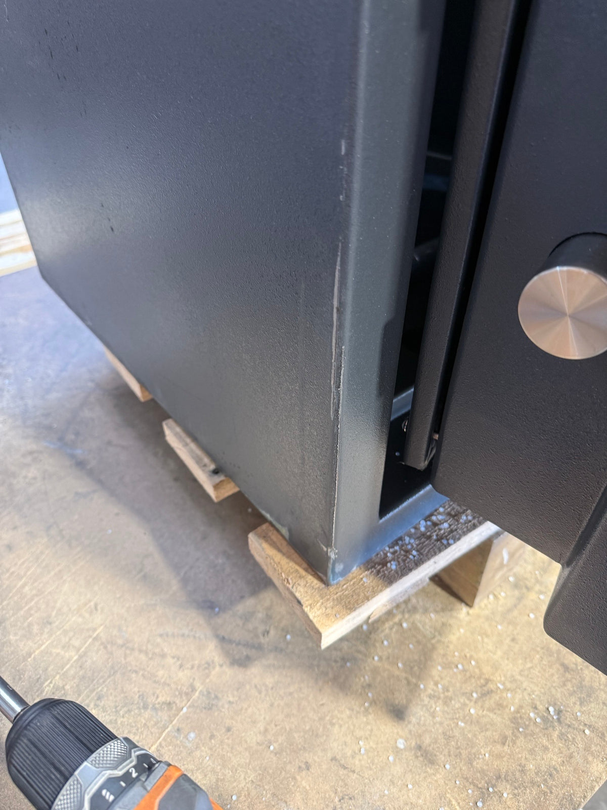 Hollon PM-2819 TL-15 Burglary 2 Hour Fire Safe Blemished Bottom Corner
