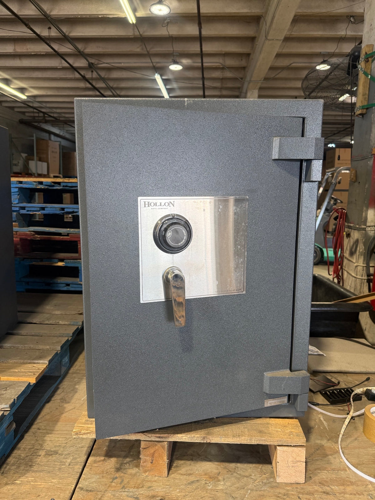 Hollon PM-2819 TL-15 Burglary 2 Hour Fire Safe Blemished Front 2