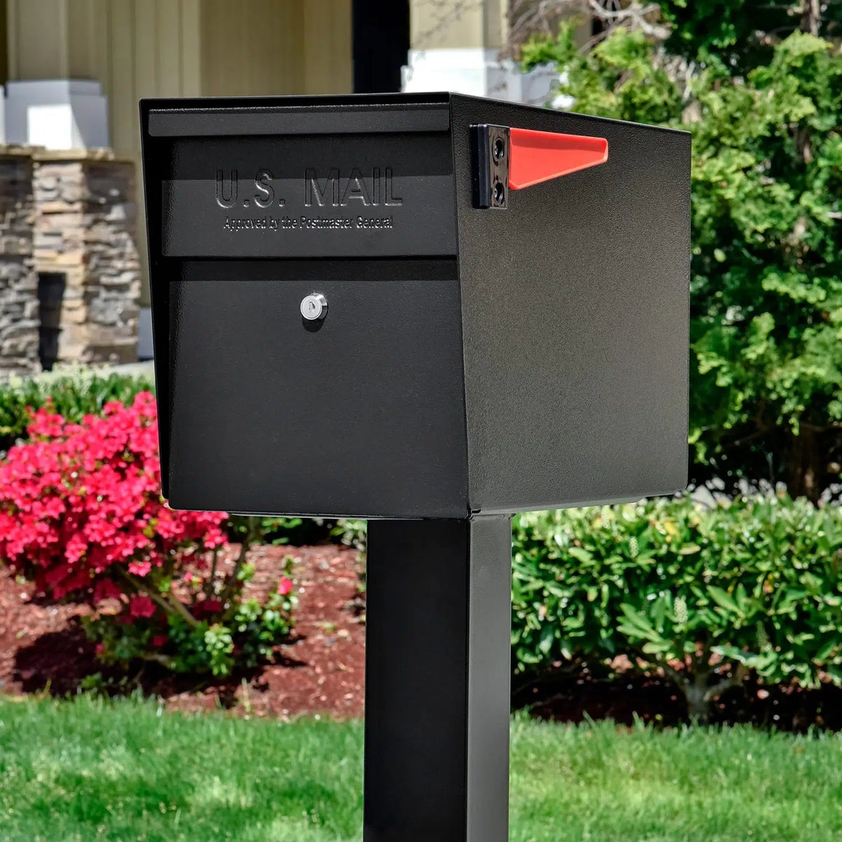 Mail Boss Original Curbside Mailbox Installed