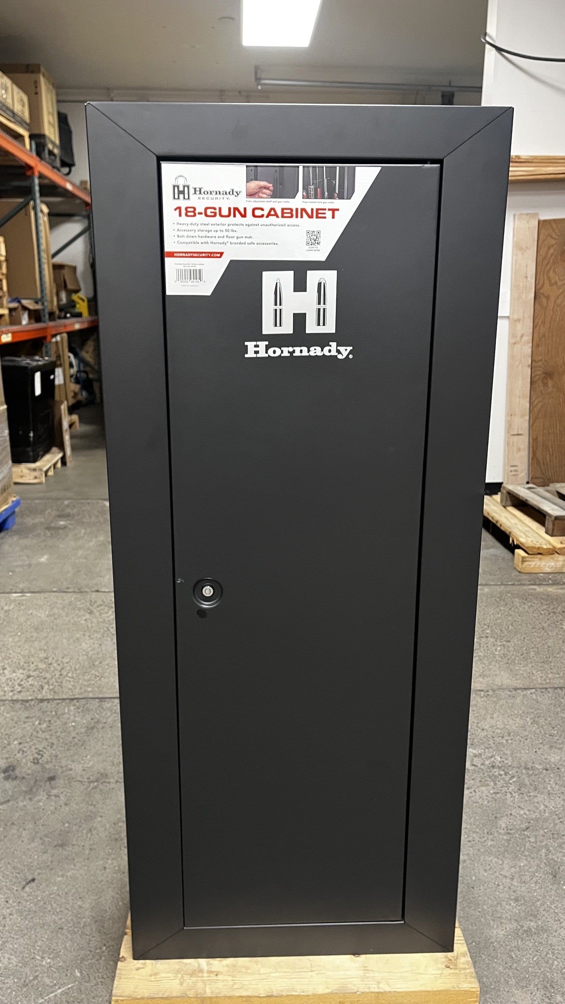 View of the front of the safe. 