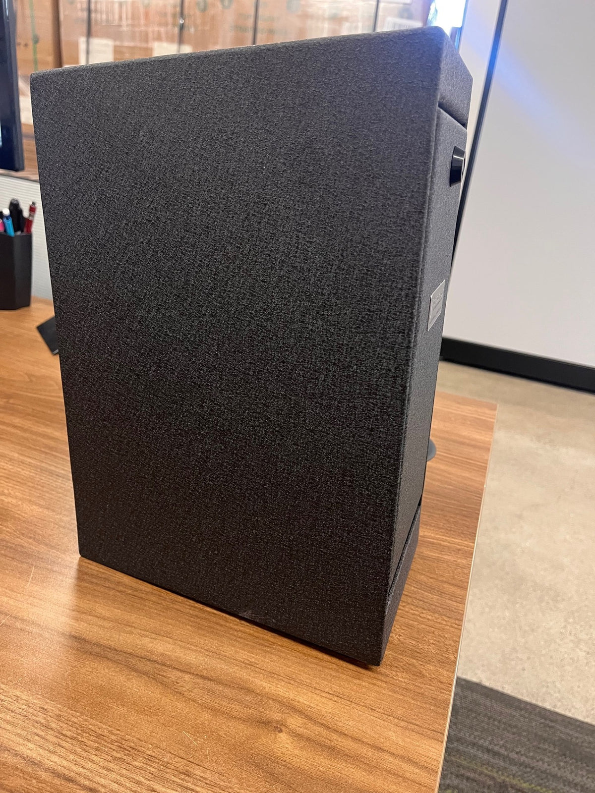 View of the left side of the safe.