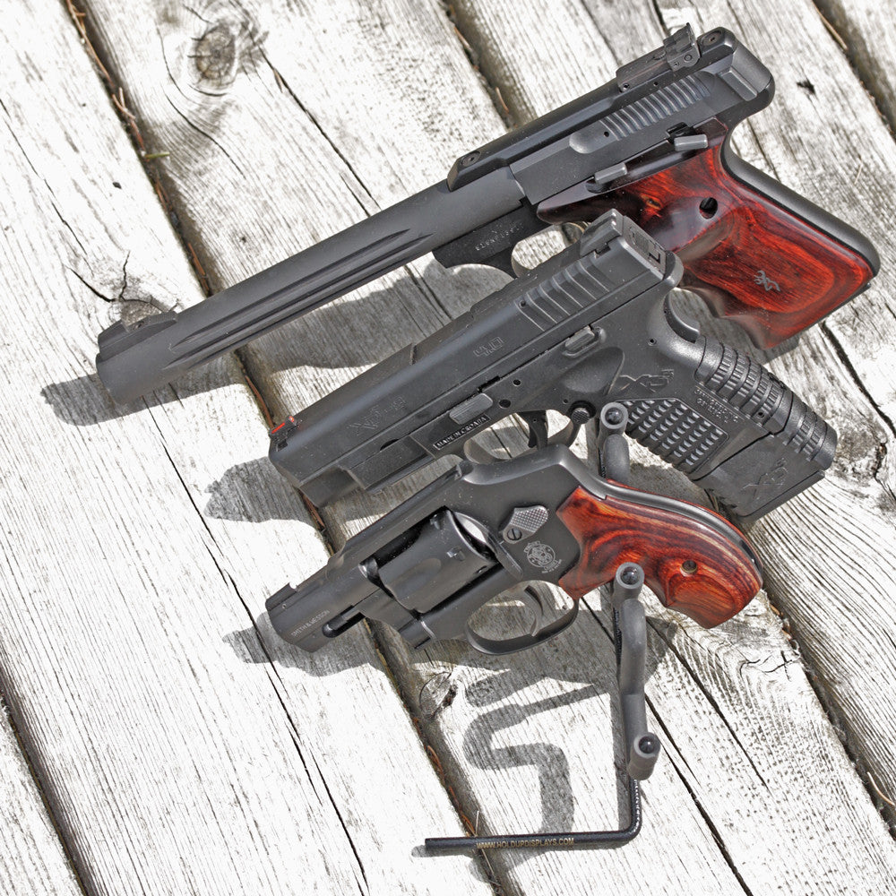 Hold Up Displays Four Pistol Rack HD48 On Deck