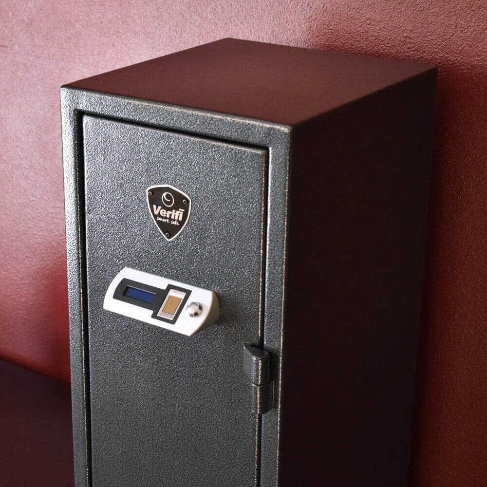 Verifi S7000 Biometric Long-Gun Safe Door Closed Top