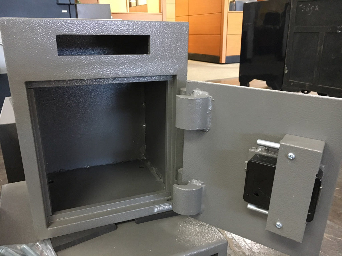 Front Loading Deposit Safes - SafeandVaultStore F-1310S Cash Management Utility Chest